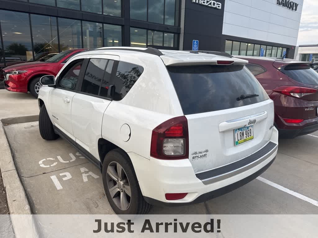 Thumbnail: 2016 Jeep Compass - 4