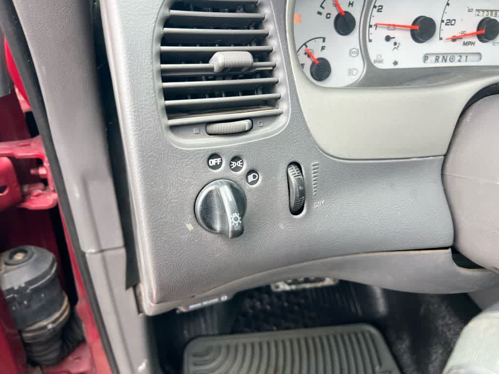 Thumbnail: 2001 Ford Explorer Sport Trac - 14