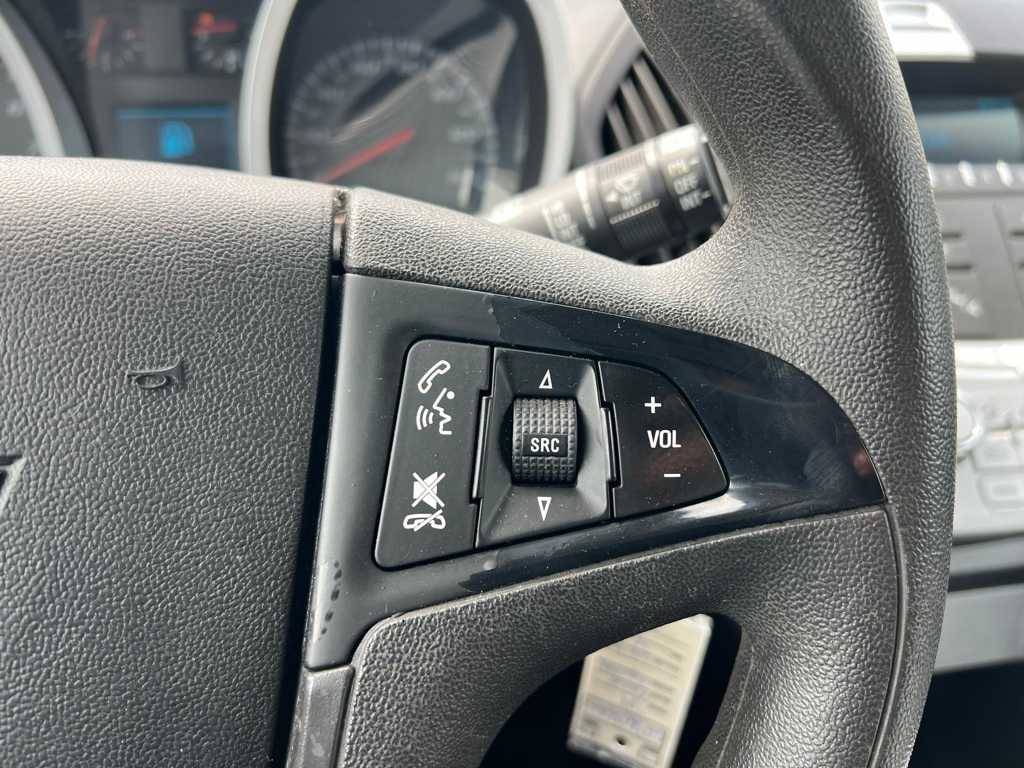 2014 Chevrolet Equinox LS 21