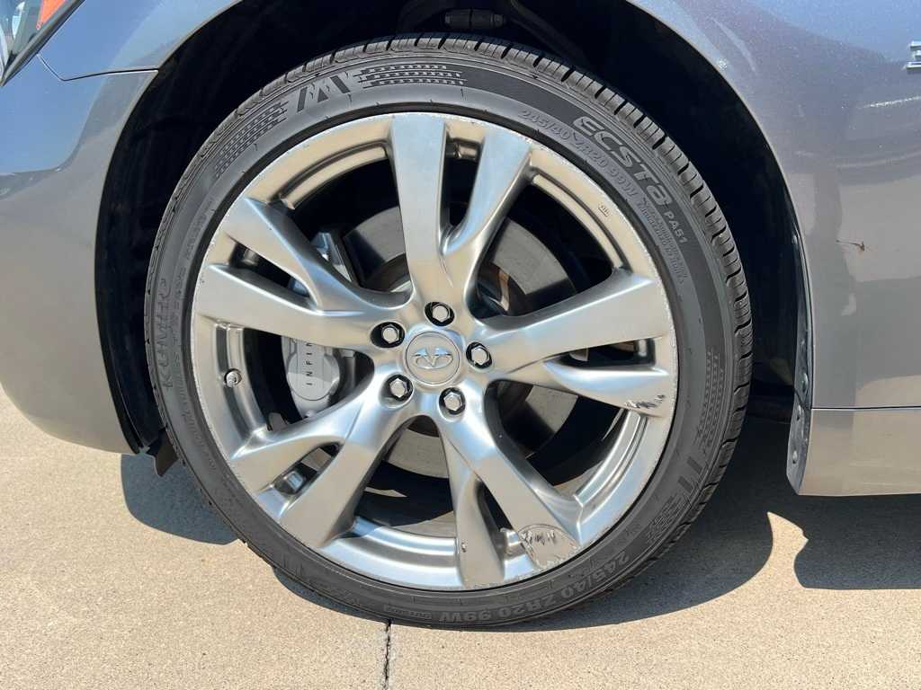Thumbnail: 2017 INFINITI Q70 - 10