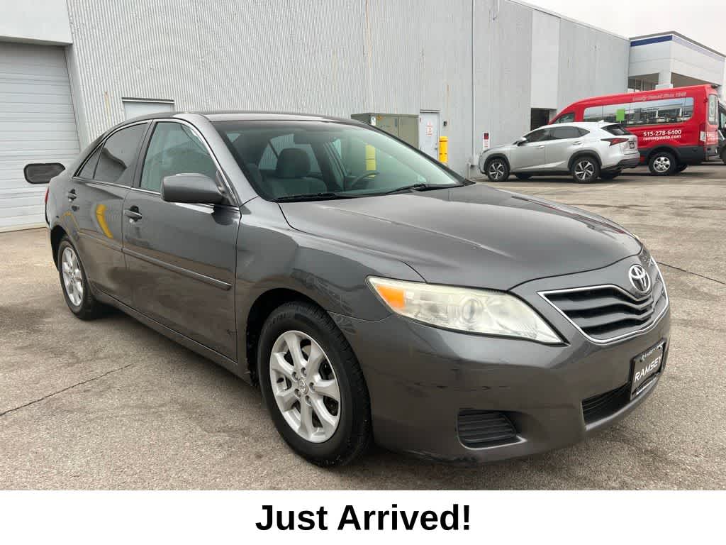 Thumbnail: 2011 Toyota Camry - 8