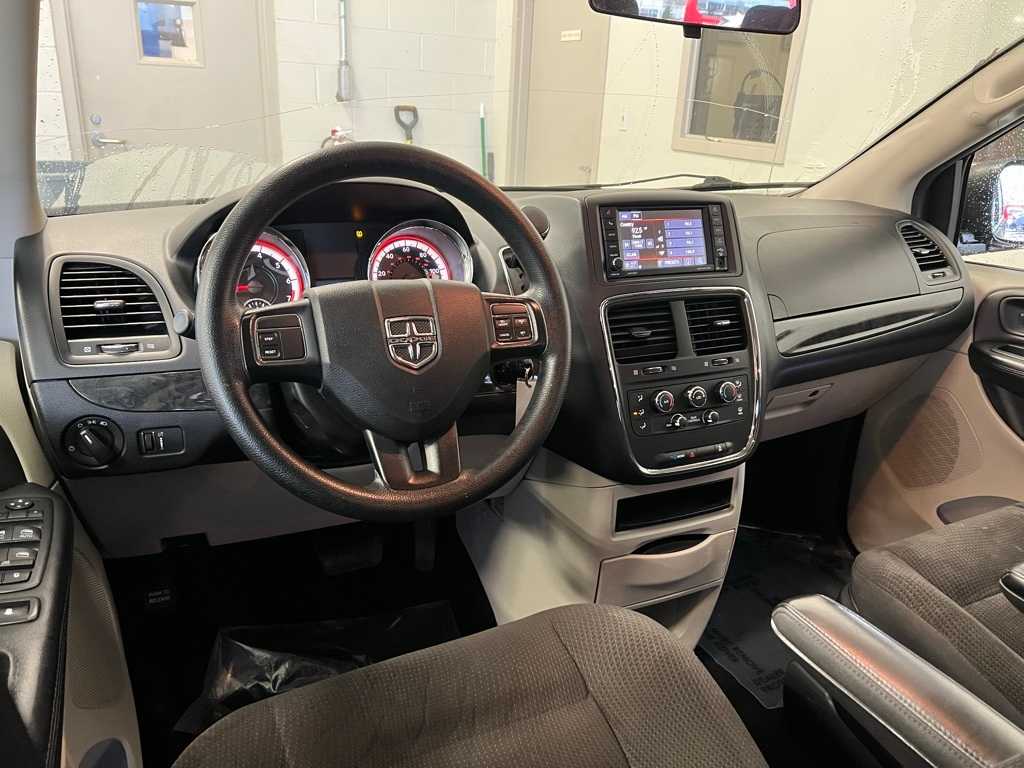 Thumbnail: 2018 Dodge Grand Caravan - 22