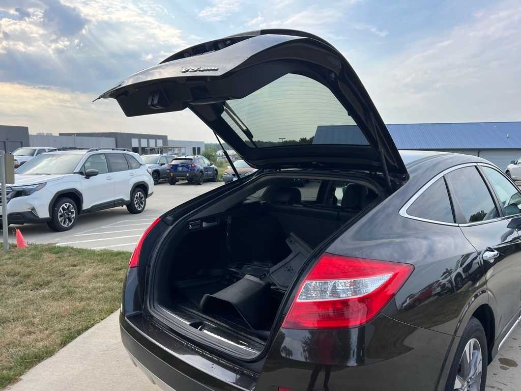 Thumbnail: 2013 Honda Crosstour - 26