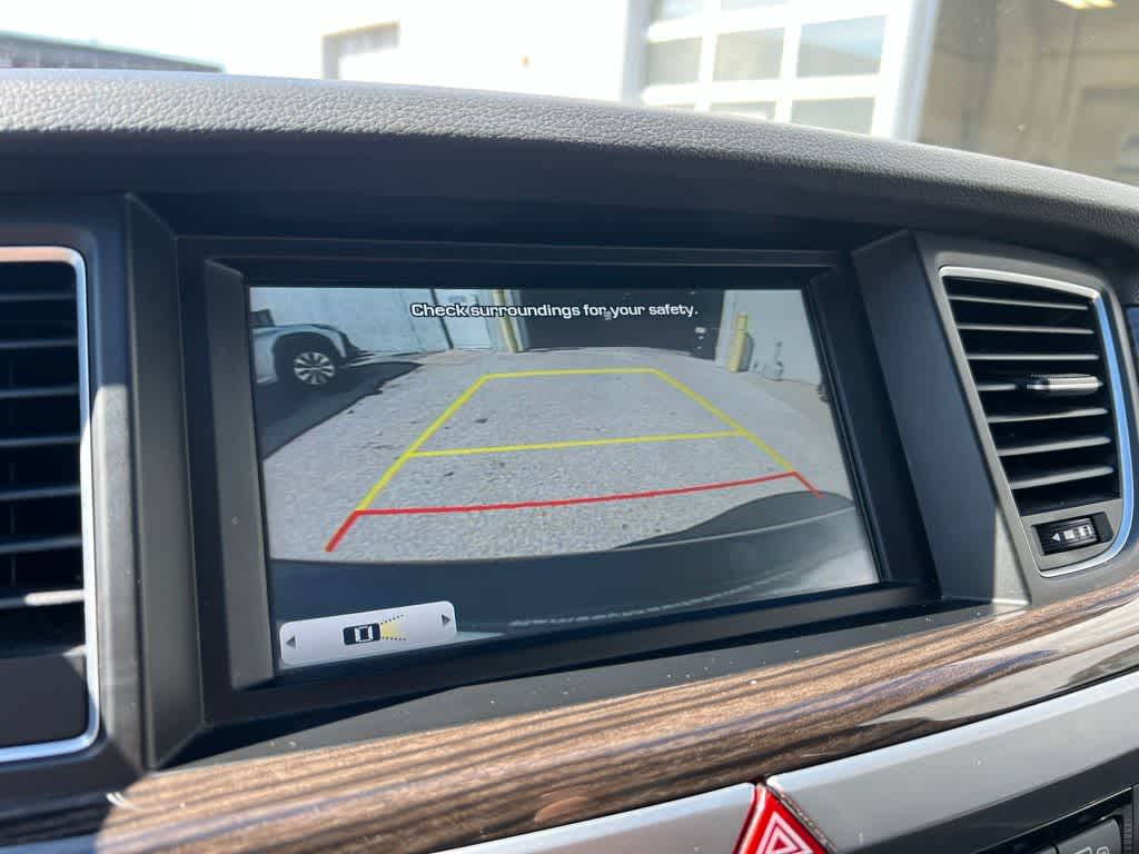 Thumbnail: 2015 Hyundai Genesis - 33