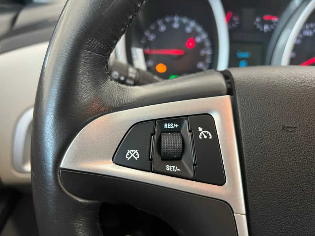 Thumbnail: 2011 Chevrolet Equinox - 21
