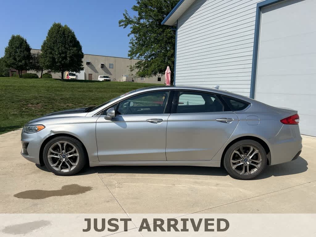 Thumbnail: 2020 Ford Fusion - 3