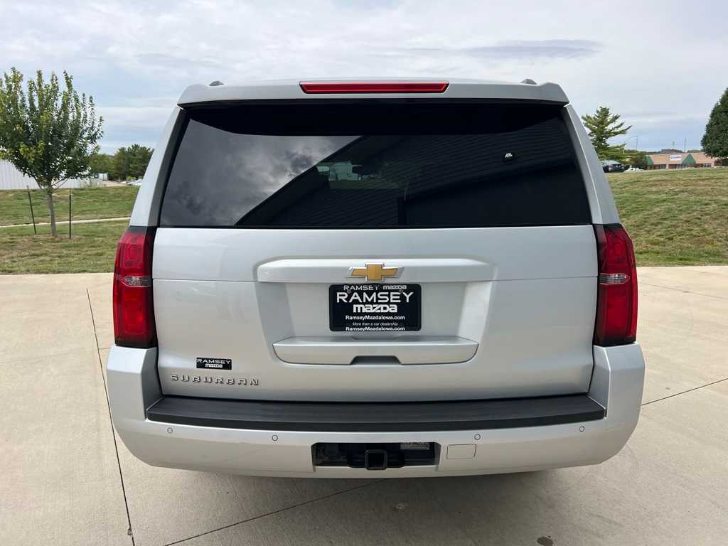 Thumbnail: 2019 Chevrolet Suburban - 5
