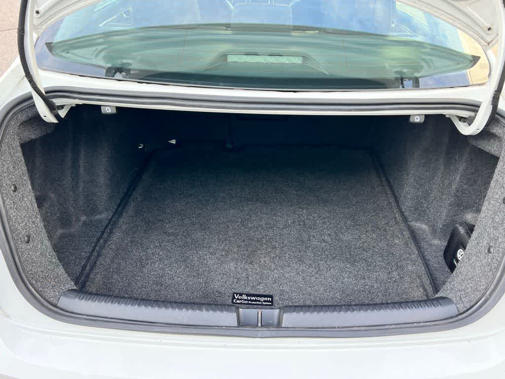 Thumbnail: 2017 Volkswagen Jetta - 27