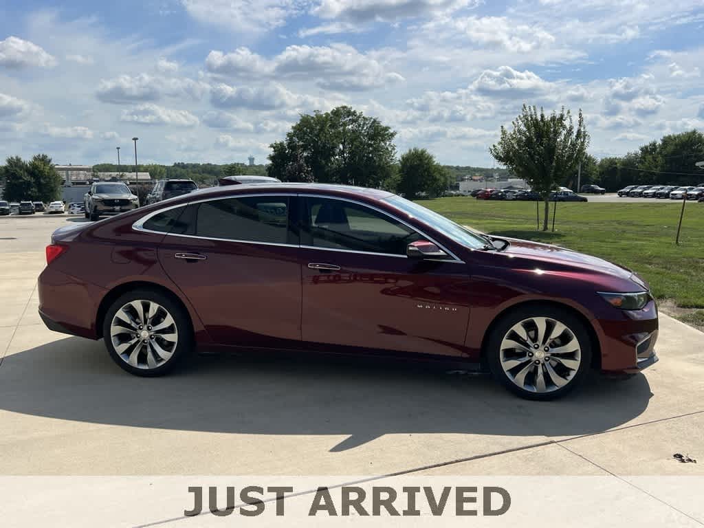 Thumbnail: 2016 Chevrolet Malibu - 7