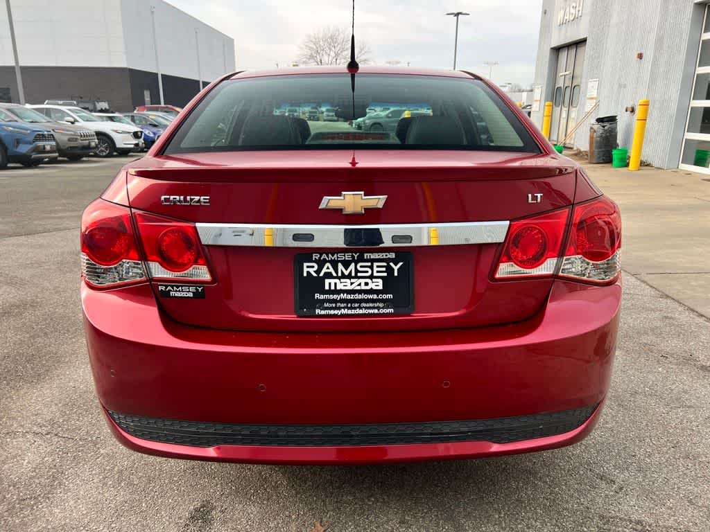 Thumbnail: 2011 Chevrolet Cruze - 4