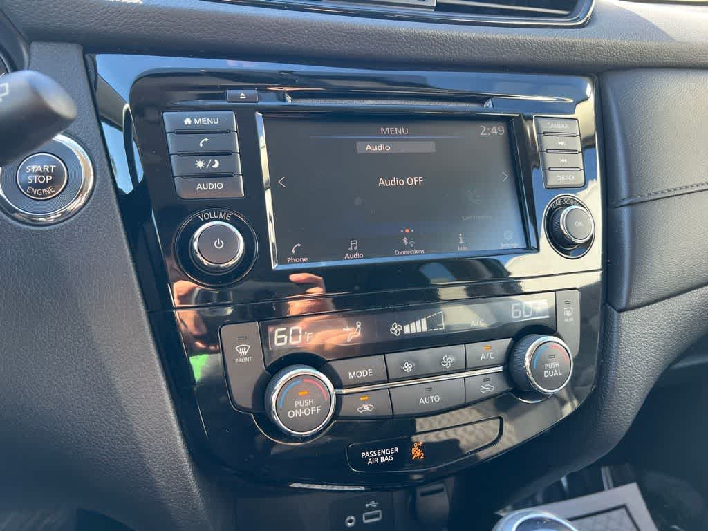 Thumbnail: 2018 Nissan Rogue - 26