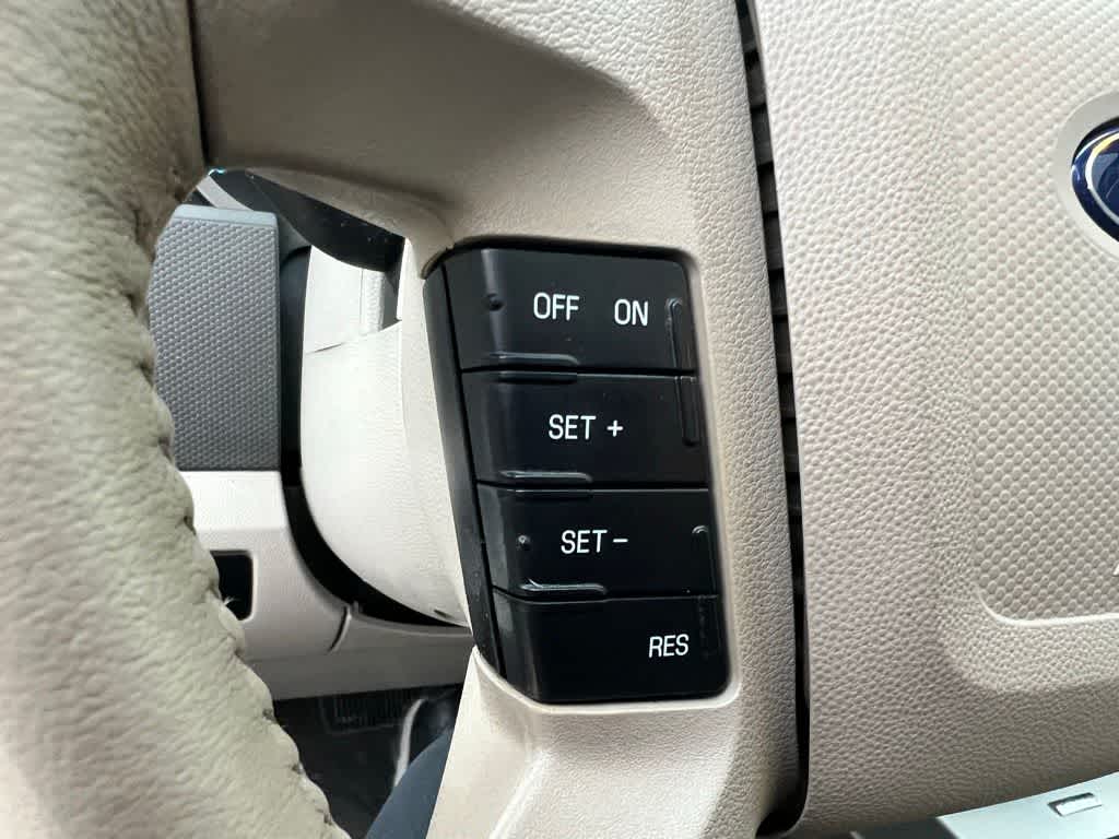 Thumbnail: 2011 Ford Escape - 31