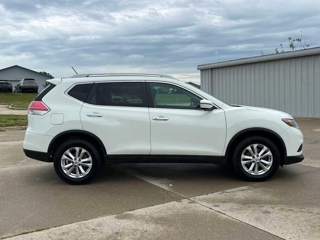 Thumbnail: 2016 Nissan Rogue - 7