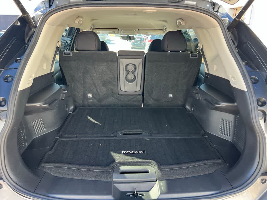Thumbnail: 2018 Nissan Rogue - 22