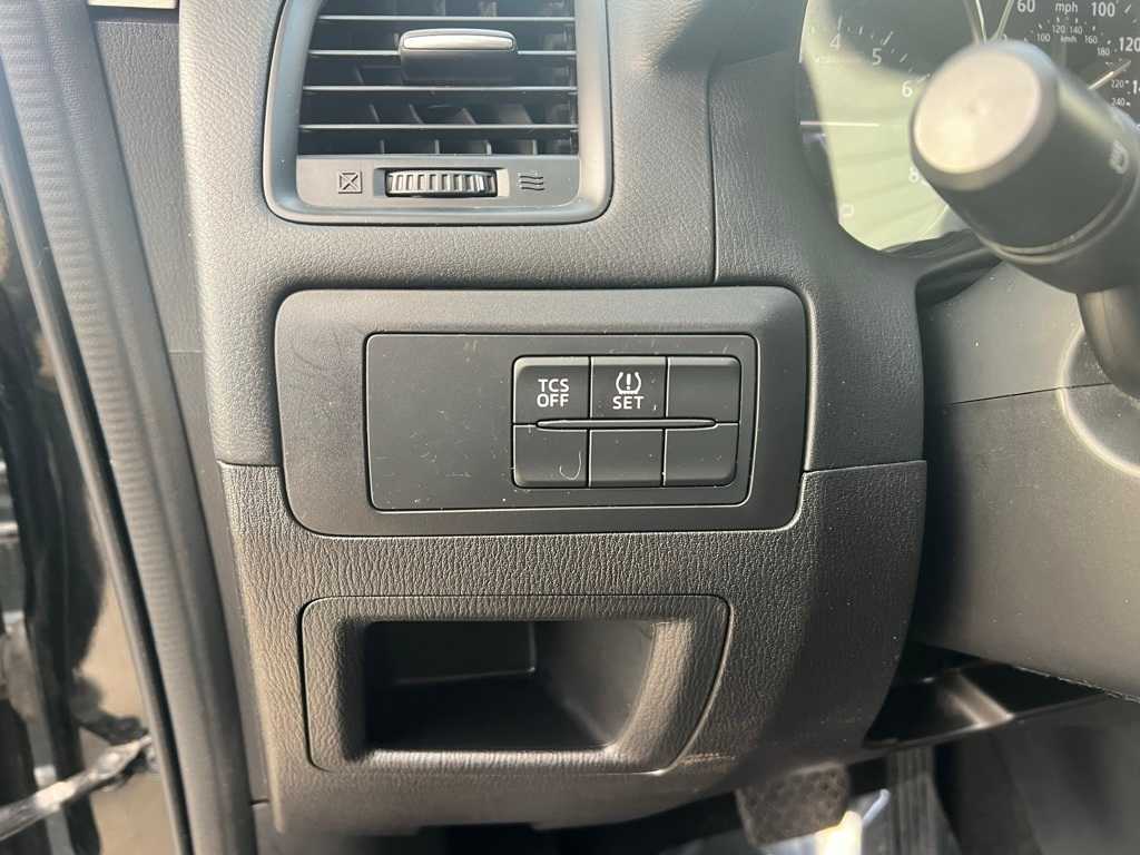 Thumbnail: 2015 Mazda CX-5 - 17