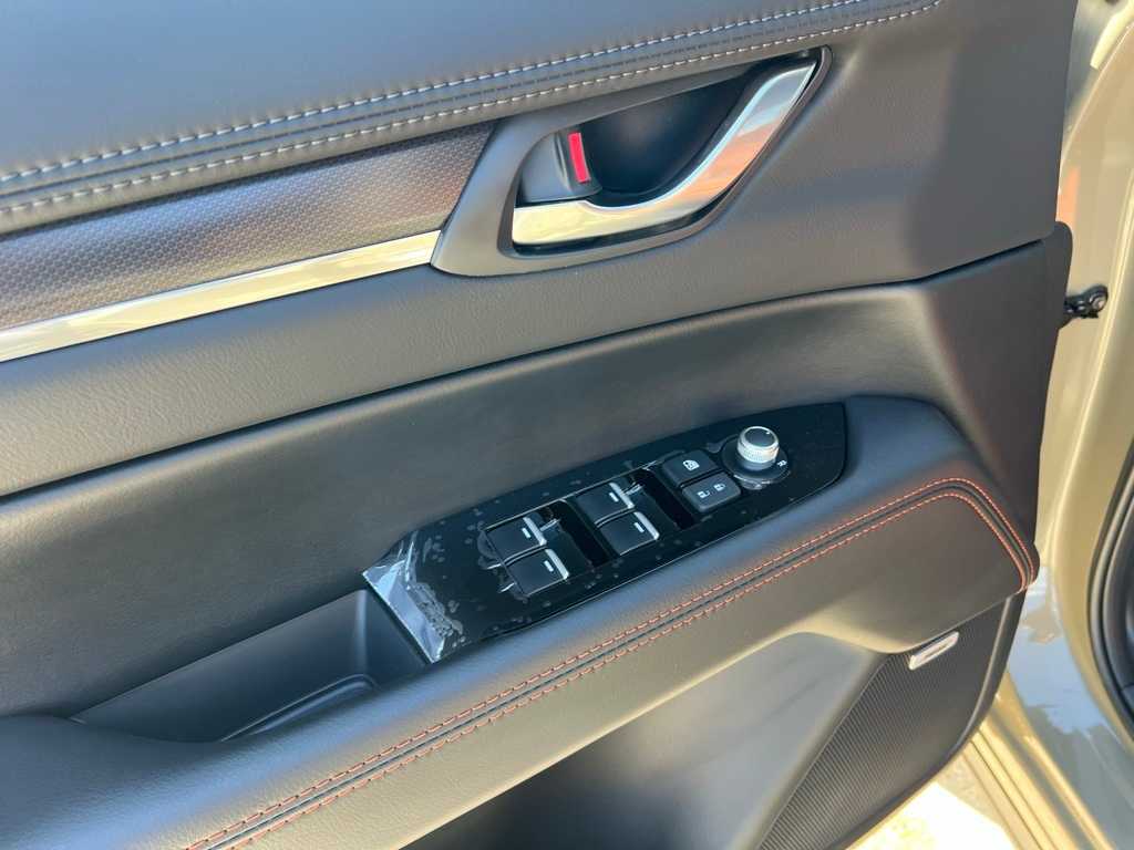 Thumbnail: 2025 Mazda CX-5 - 12