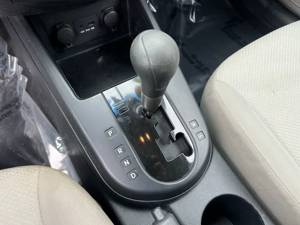 Thumbnail: 2010 Kia Forte - 28