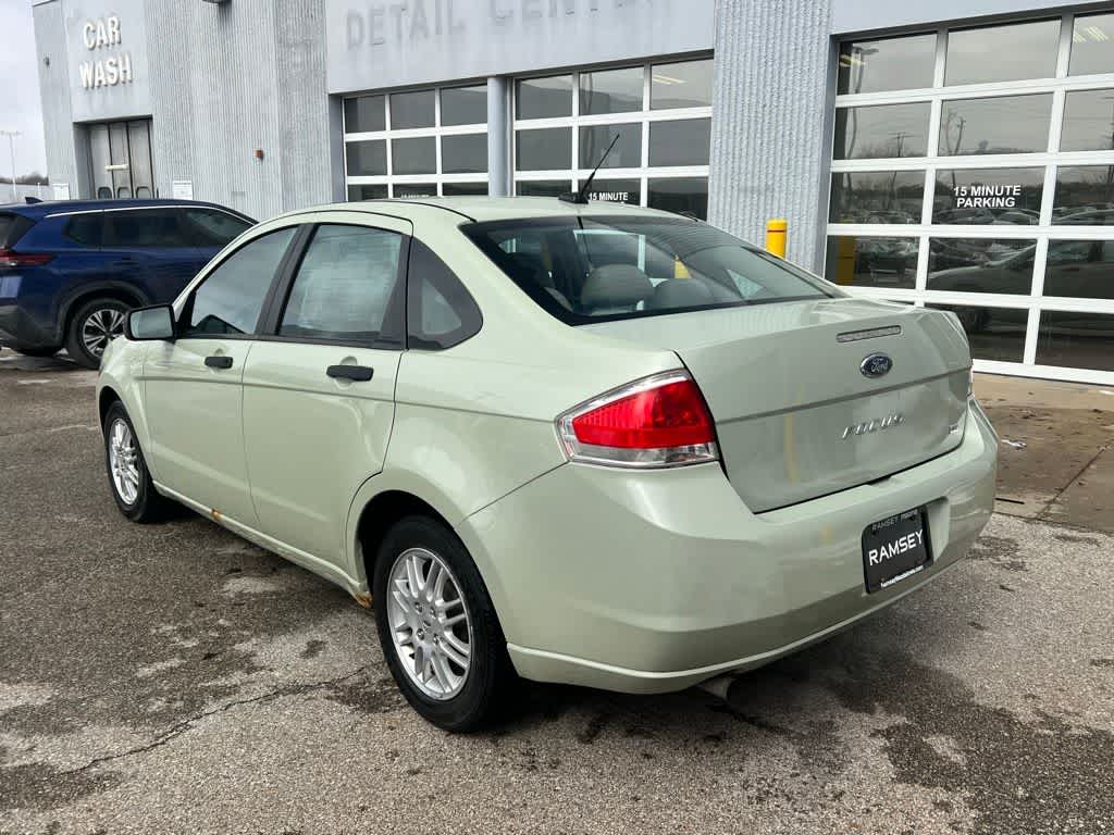 Thumbnail: 2010 Ford Focus - 4