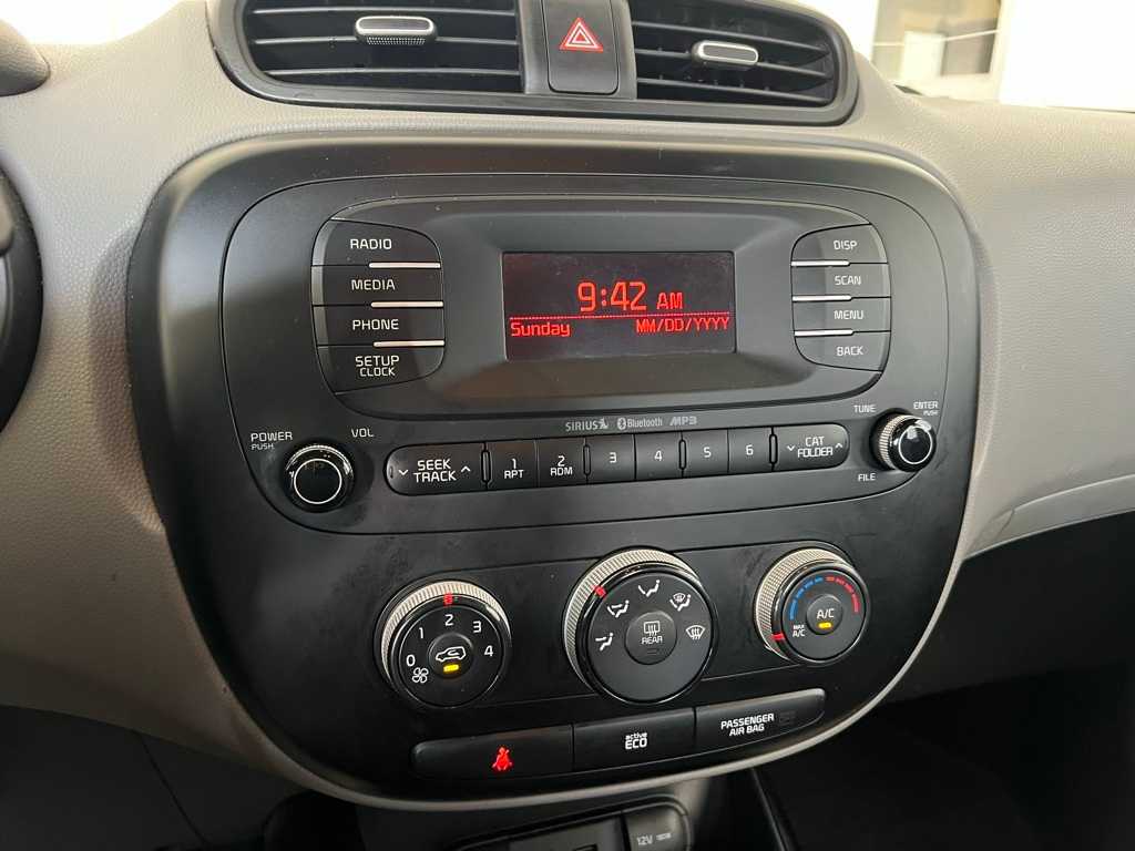 Thumbnail: 2014 Kia Soul - 22