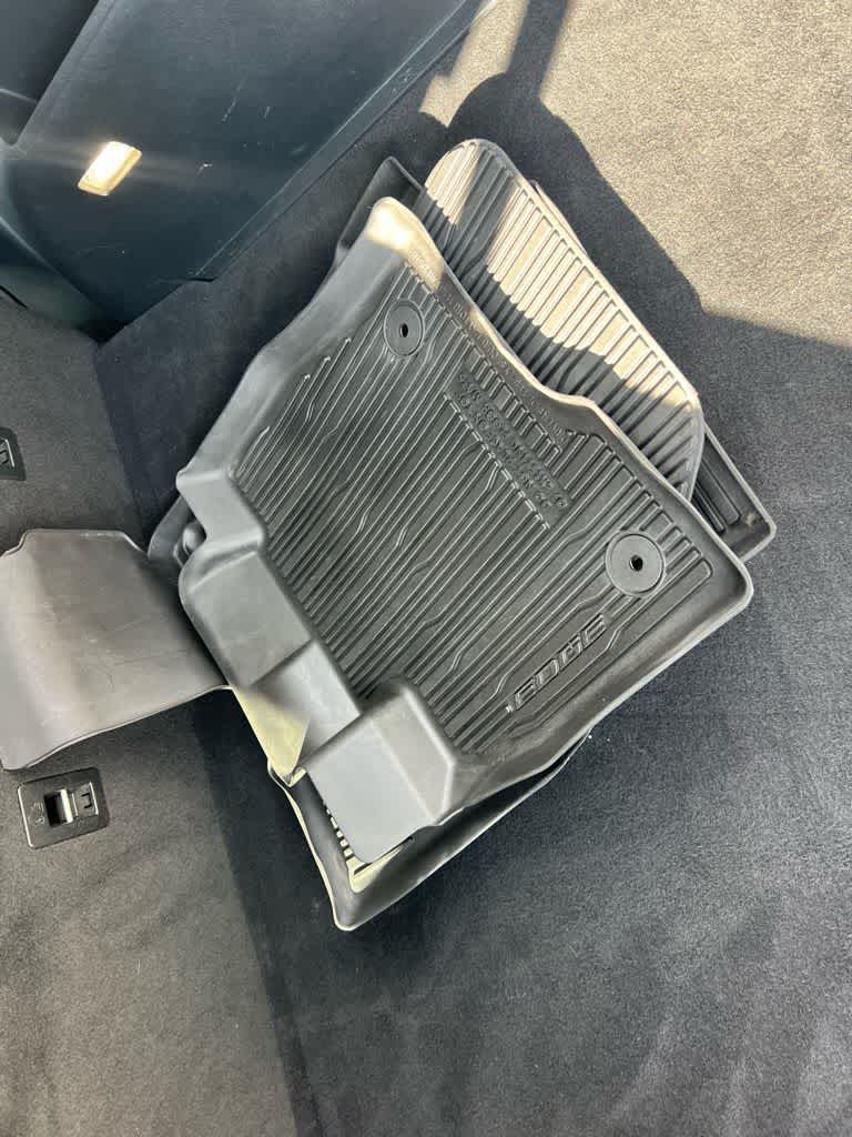 Thumbnail: 2019 Ford Edge - 23