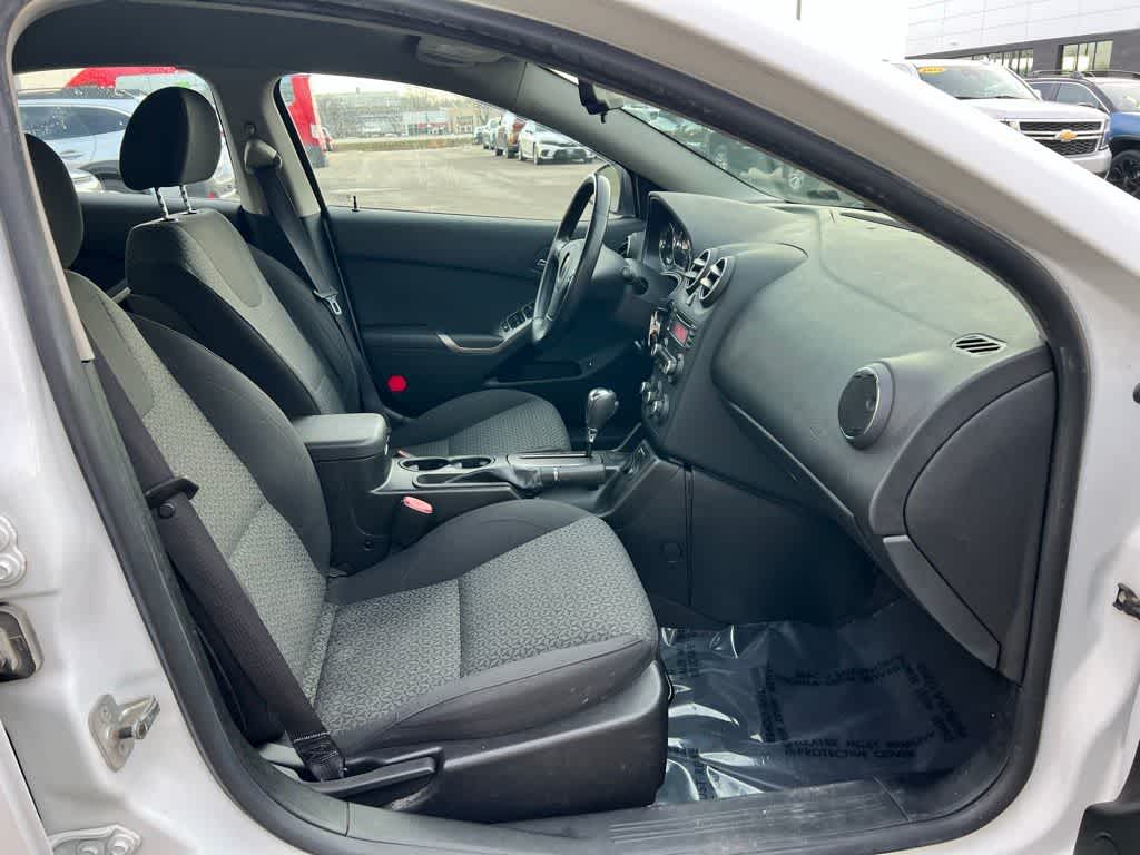 Thumbnail: 2009 Pontiac G6 - 22