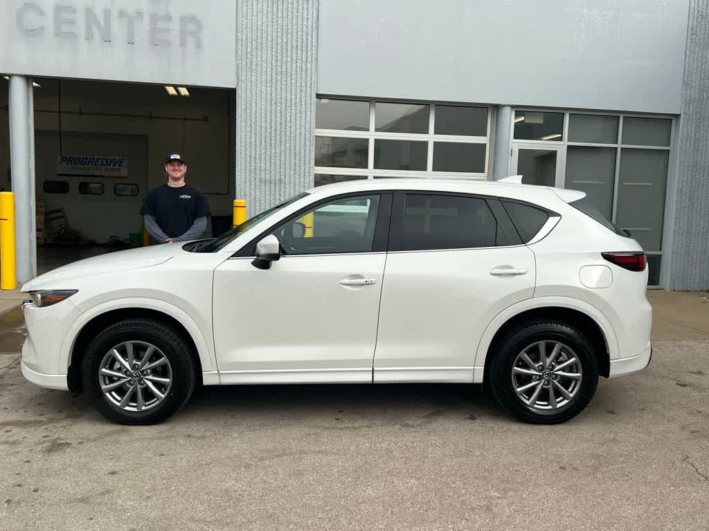 Thumbnail: 2025 Mazda CX-5 - 3