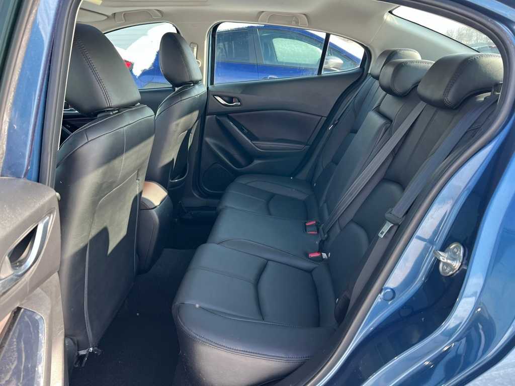 Thumbnail: 2017 Mazda Mazda3 - 16