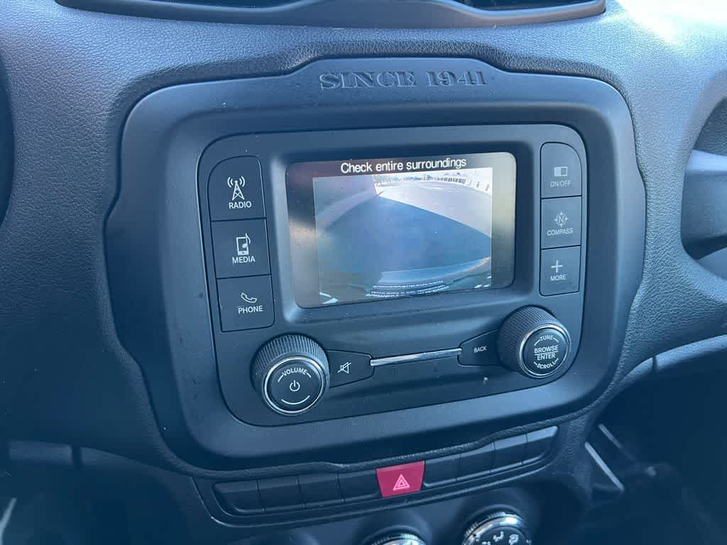 Thumbnail: 2015 Jeep Renegade - 24