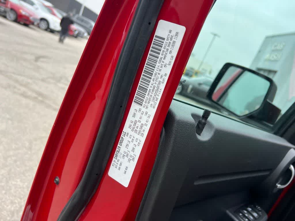 Thumbnail: 2011 Dodge Nitro - 45