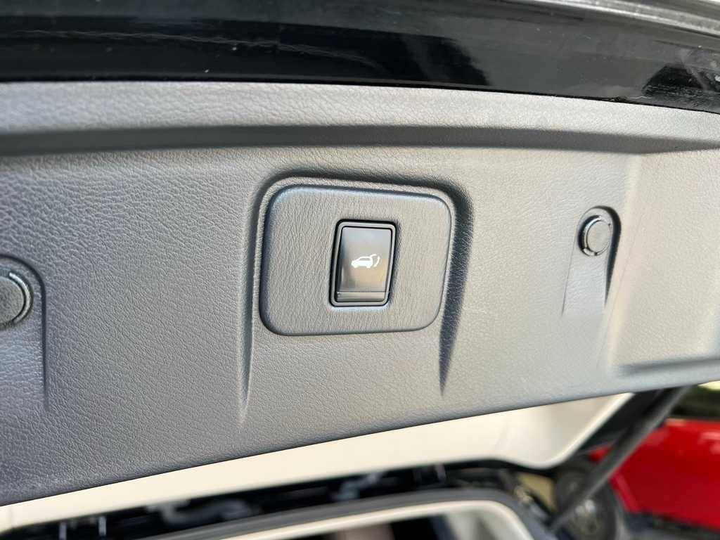 Thumbnail: 2015 Nissan Murano - 25