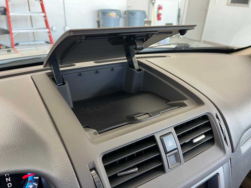 Thumbnail: 2012 Ford Fusion - 27