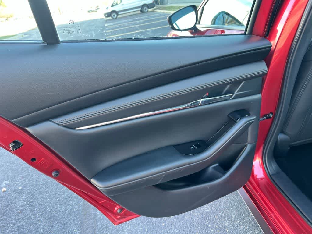 Thumbnail: 2019 Mazda Mazda3 - 17