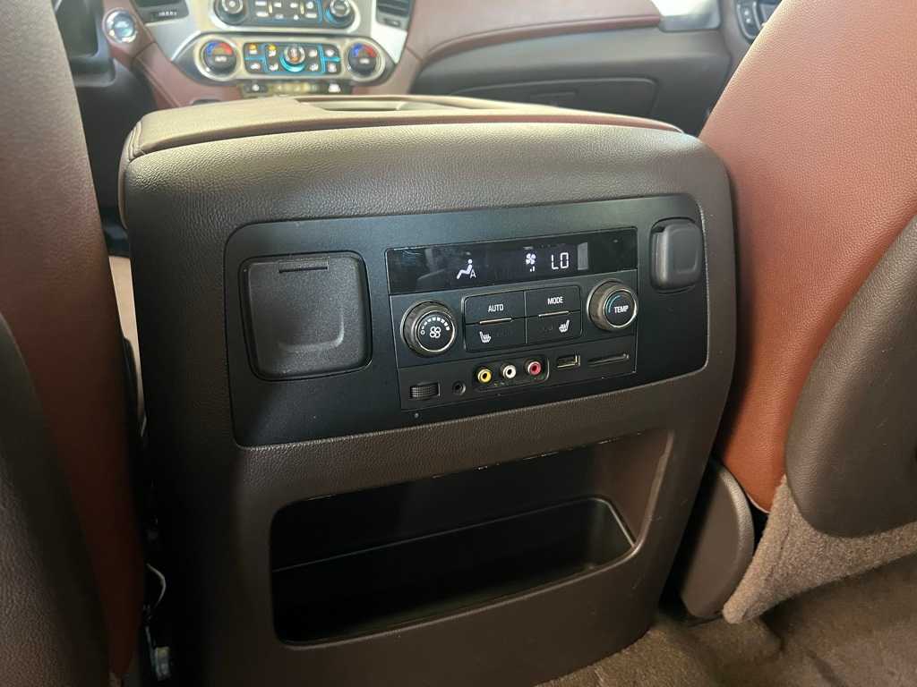 Thumbnail: 2015 Chevrolet Tahoe - 18