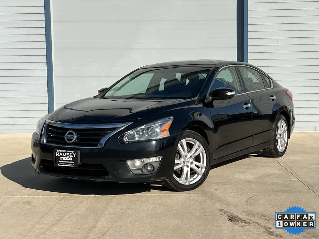 Thumbnail: 2013 Nissan Altima - 1