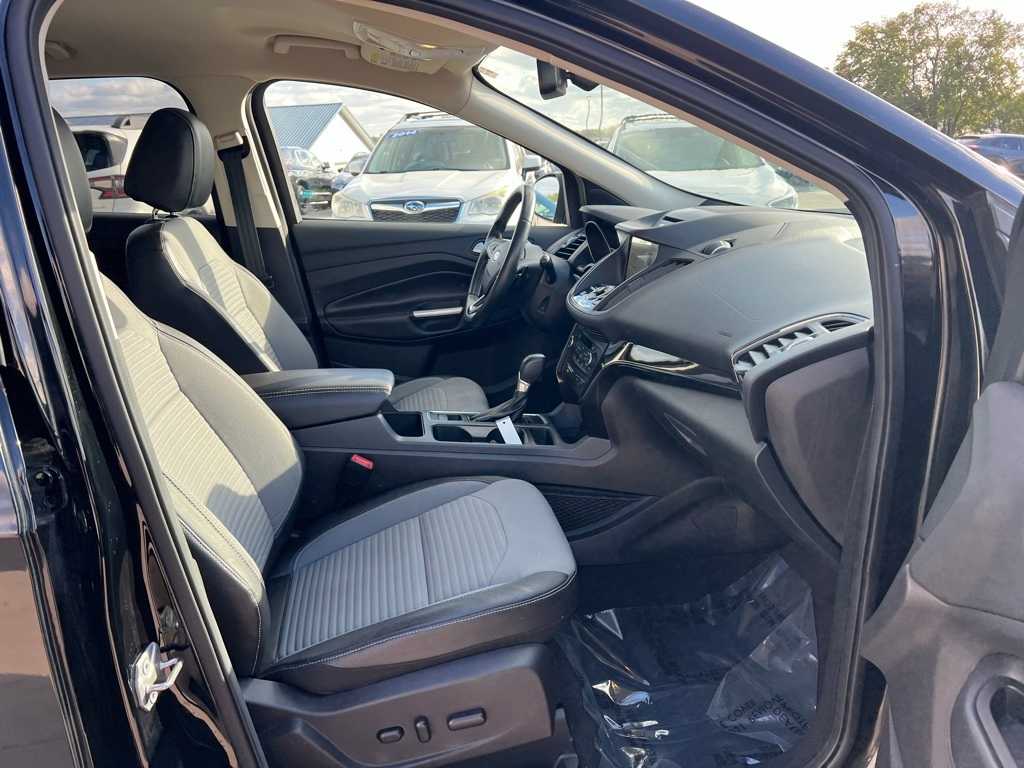 Thumbnail: 2017 Ford Escape - 19