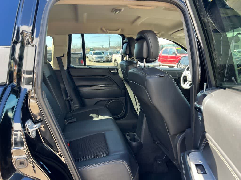 Thumbnail: 2014 Jeep Compass - 19