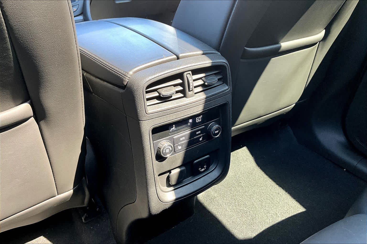 Thumbnail: 2017 Buick Envision - 25