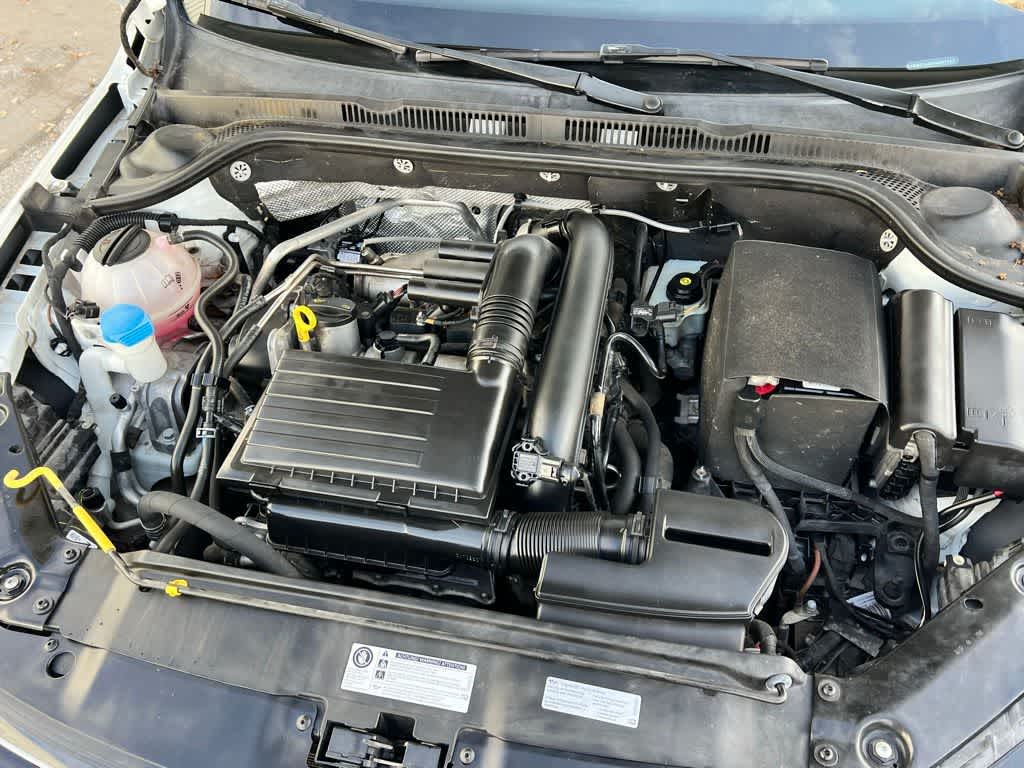 Thumbnail: 2017 Volkswagen Jetta - 14