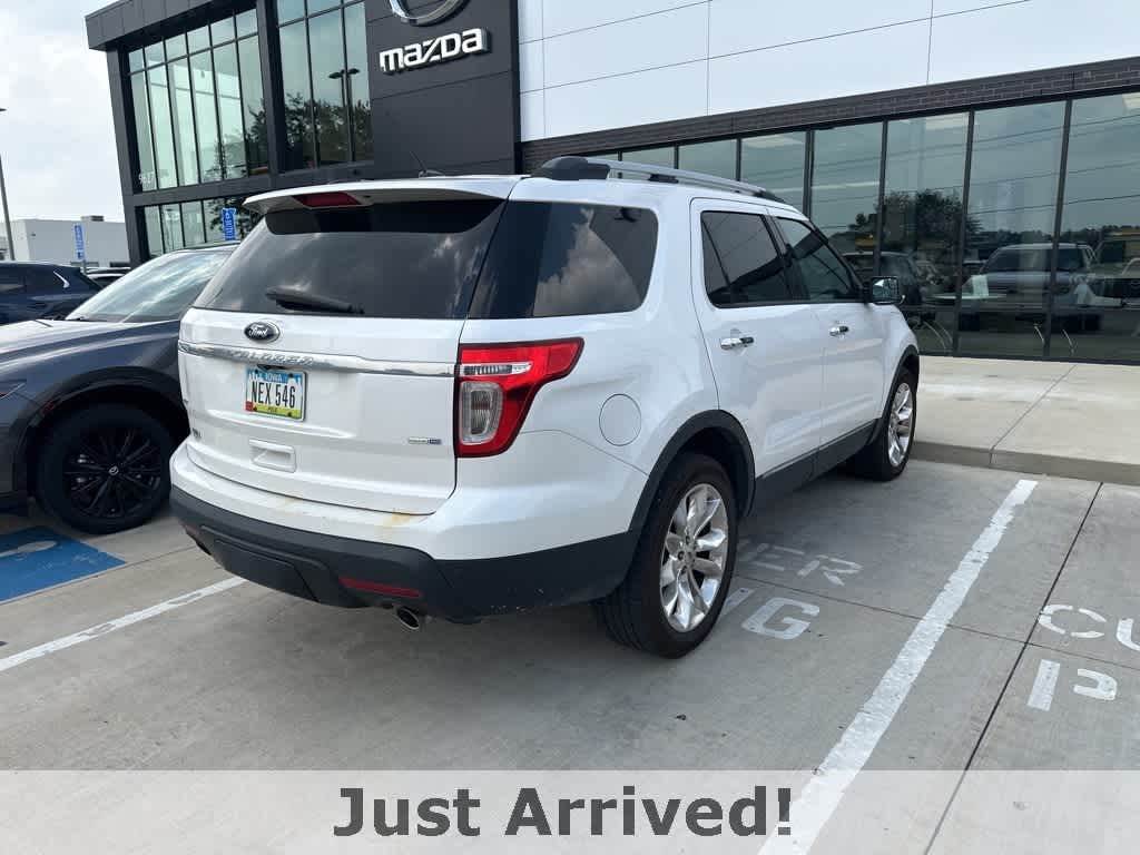Thumbnail: 2014 Ford Explorer - 4
