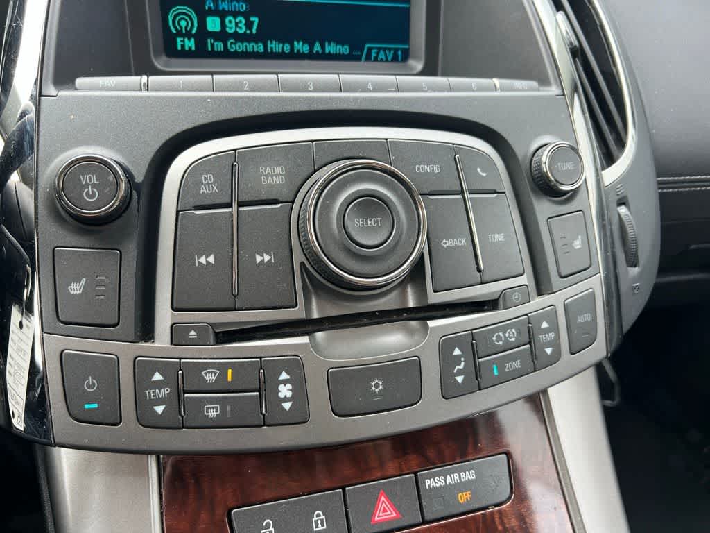 Thumbnail: 2011 Buick LaCrosse - 32