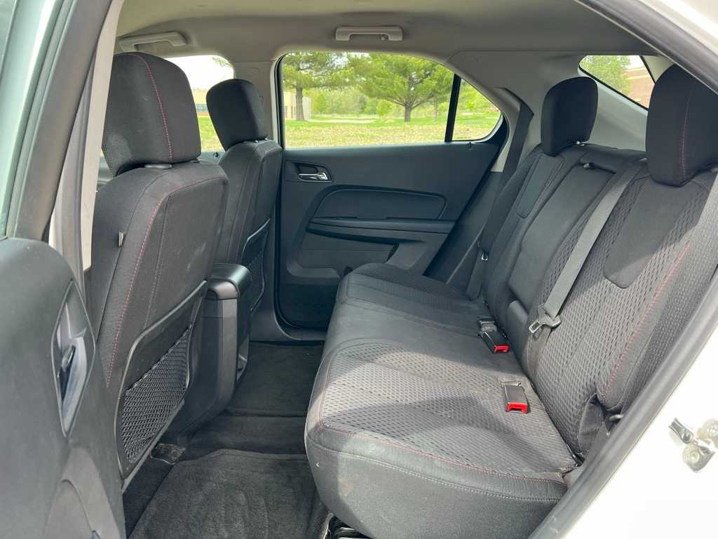 2014 Chevrolet Equinox LS 15