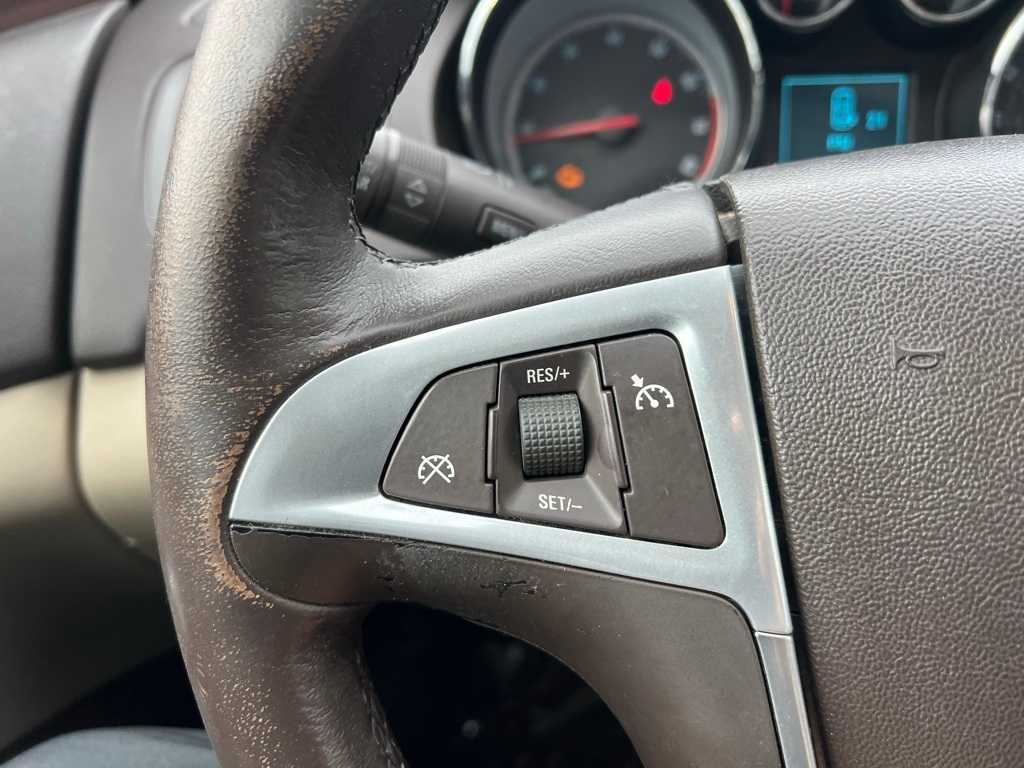 Thumbnail: 2011 Buick Regal - 25