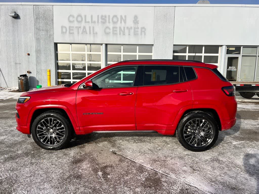 Thumbnail: 2022 Jeep Compass - 3
