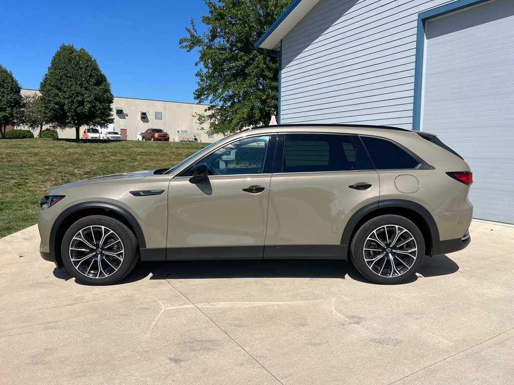 Thumbnail: 2025 Mazda CX-70 - 3