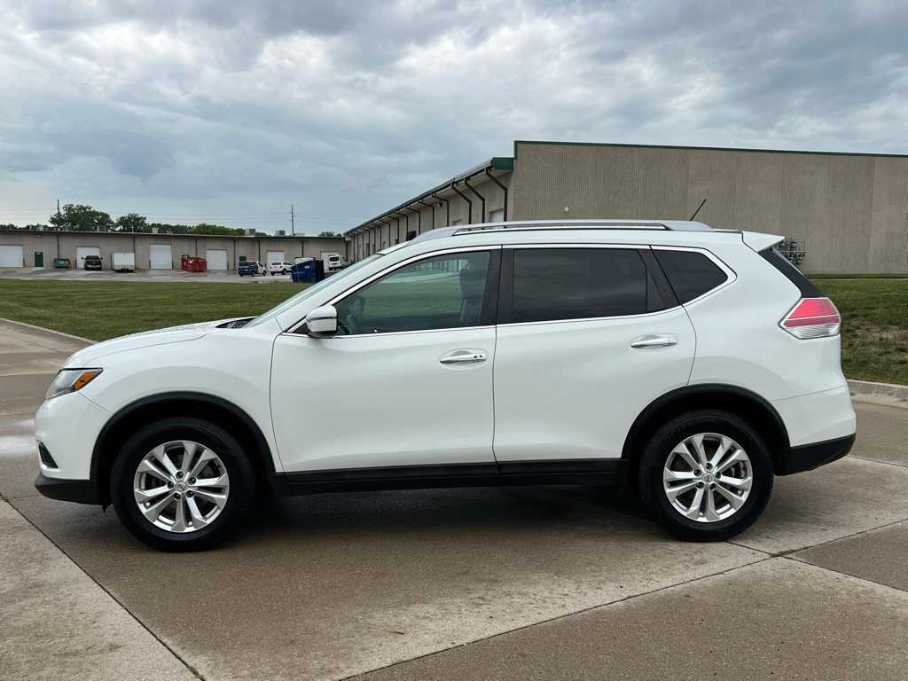 Thumbnail: 2016 Nissan Rogue - 3