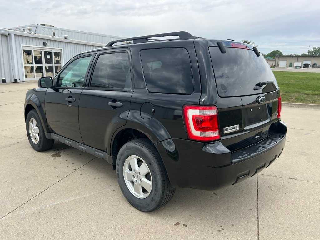 Thumbnail: 2012 Ford Escape - 3