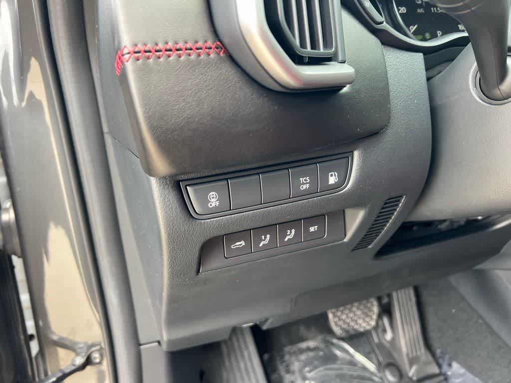 Thumbnail: 2025 Mazda CX-50 - 15