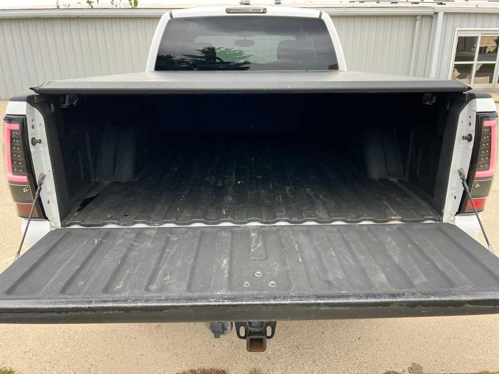 Thumbnail: 2005 GMC Sierra 2500 - 21
