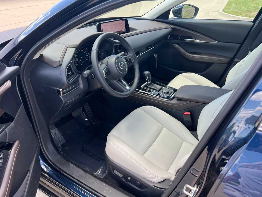 Thumbnail: 2025 Mazda CX-30 - 10