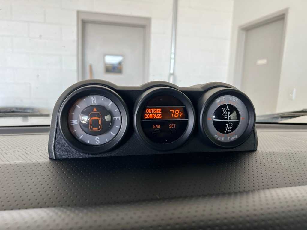Thumbnail: 2012 Toyota FJ Cruiser - 26
